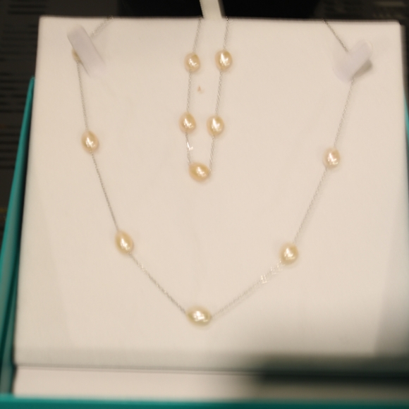 Brand new beautiful necklace - Picture 8 of 8